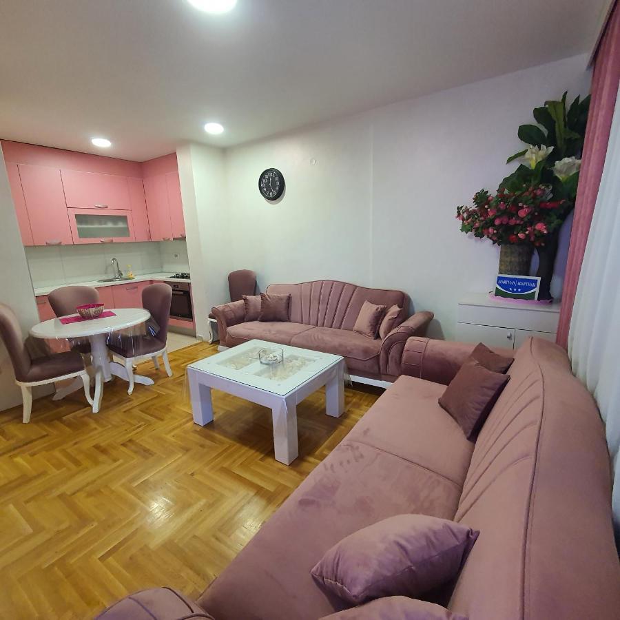 Apartman Kristina, Istocno Sarajevo,Vojvode Radomira Putnika 49F Lukavica Dış mekan fotoğraf